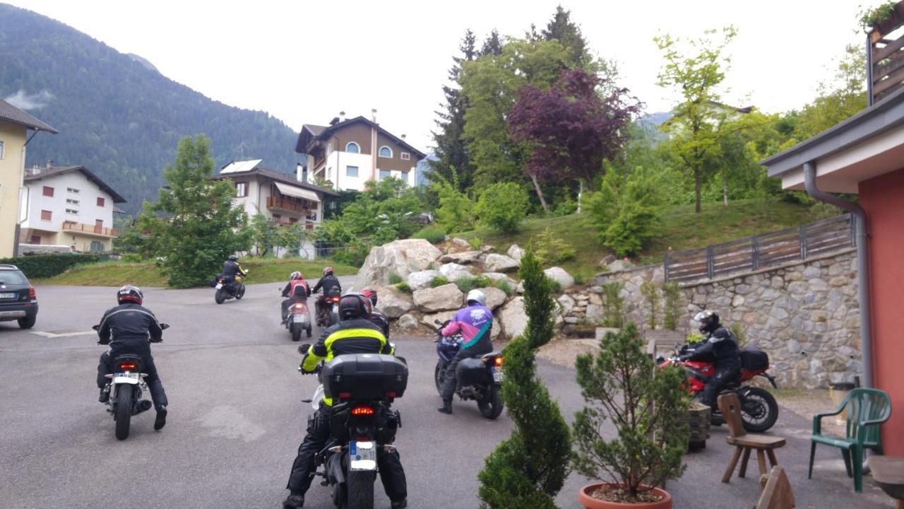 Alpen Garten Hotel Margherita Rumo Buitenkant foto