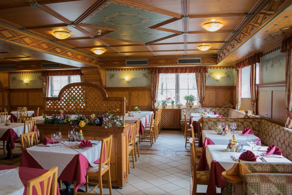 Alpen Garten Hotel Margherita Rumo Buitenkant foto